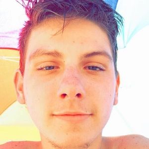 Meet your Posher, Cameron